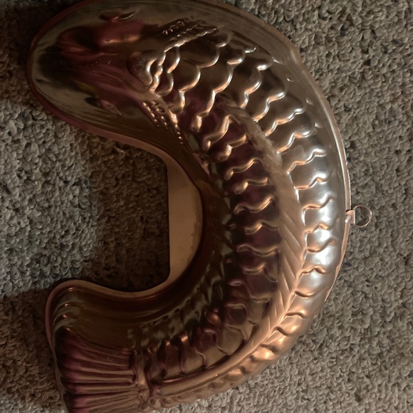 Other - Vintage style  Salmon Jello Mold